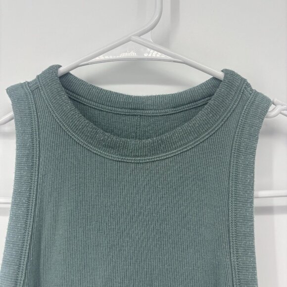 Lululemon Hold Tight Tank Hip Length Womens Size 4 Tidewater Teal 56350 *Read - Picture 3 of 8